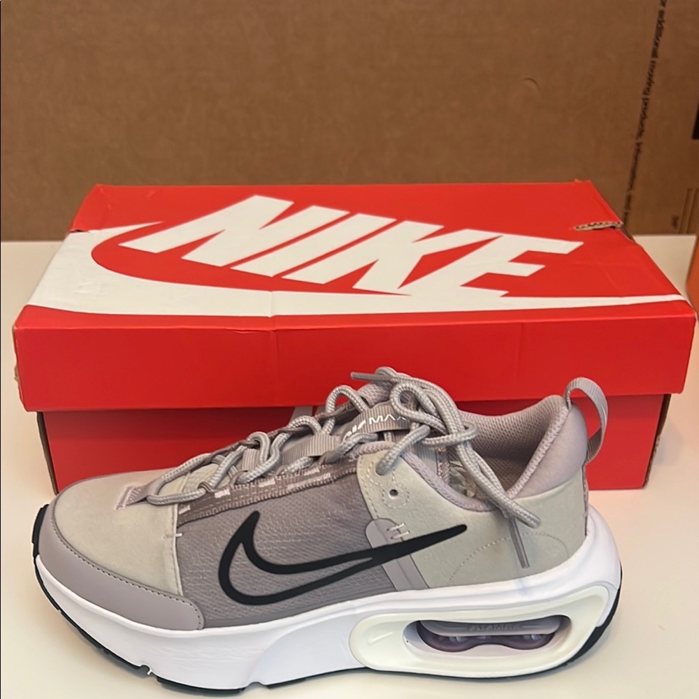 Nike Light Gray and White Air Max INTERLK Sneakers. Lt Iron ore/black amethyst